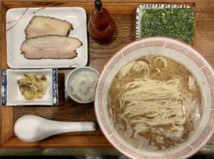 A Bowl of Tokyo Ramen: Discovering Language and Etiquette #163