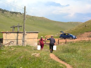 Immersed in Nomadic Life: A Journey Through Mongolia's Traditional Lifestyle |モンゴル遊牧民家族とホームステイ